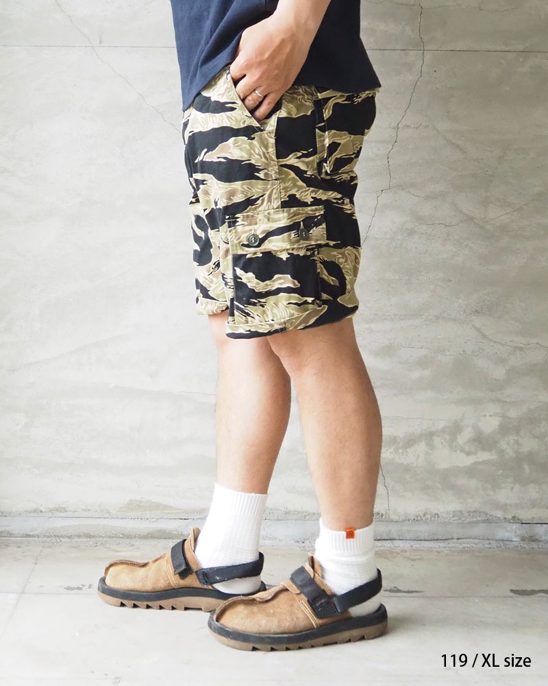 BUZZ RICKSON'S バズリクソンズ ショーツ GOLD TIGER PATTERNS BR51904