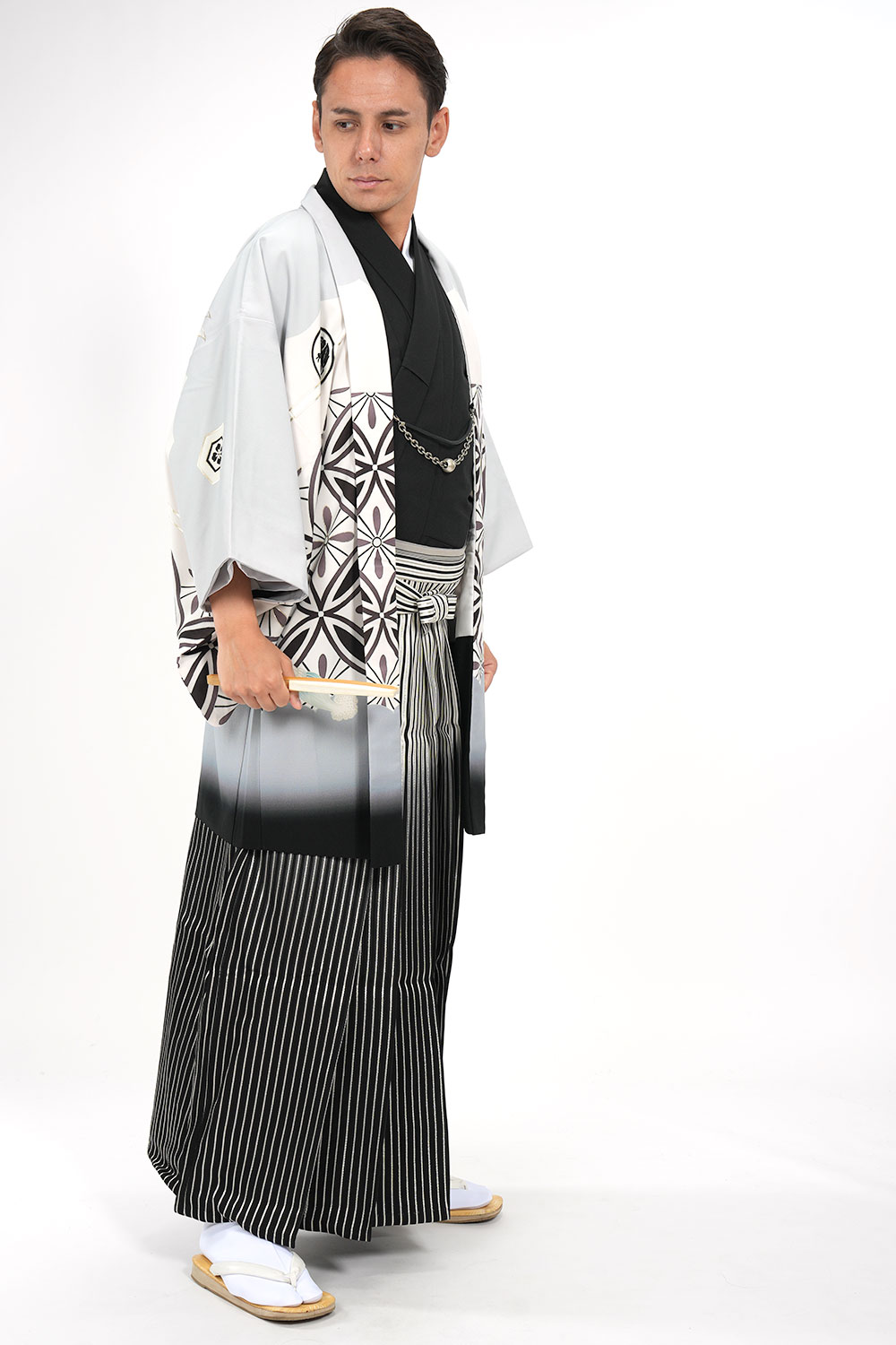 新品未使用！ ｜往復送料弊社負担｜【レンタル】【対応身長160cm-170cm】男性用レンタル紋付き袴フルセット｜紋付きフルセット｜紋付袴レンタル｜羽織紐｜袴｜はかま｜ 【L3050522648】(19250円)