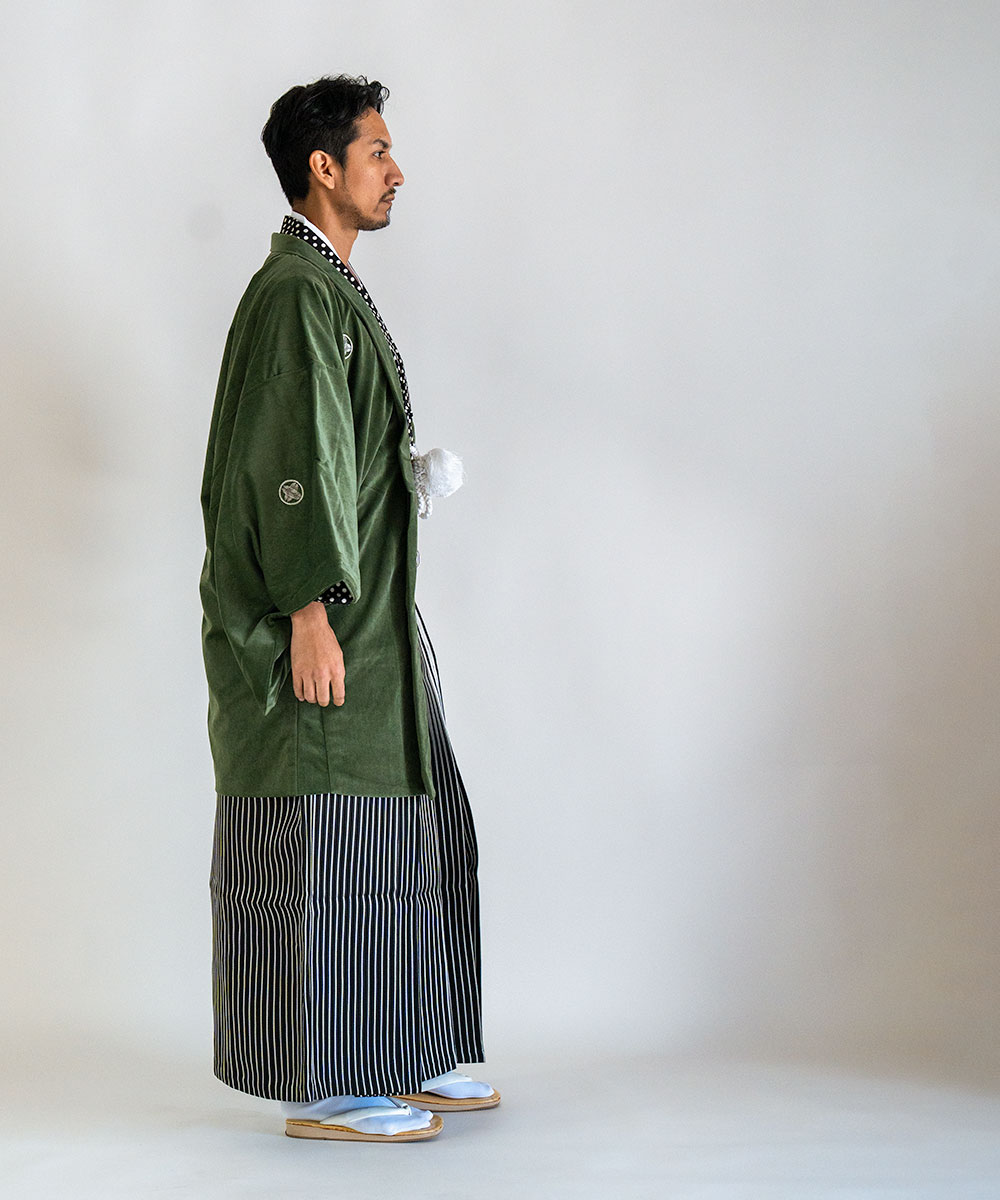 最安値❕ ｜往復送料弊社負担｜【レンタル】【対応身長160cm-170cm】男性用レンタル紋付き袴フルセット｜紋付きフルセット｜紋付袴レンタル｜羽織紐｜袴｜はかま｜ 【3451429401】(21780円)