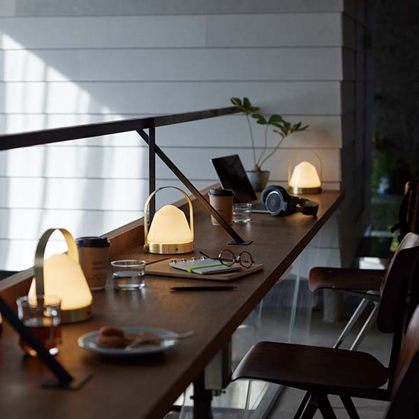 プルート ランタン付きフィギュア 長編アニメ『PLUTO』から「プルートゥ」がフルアクションフィギュア化