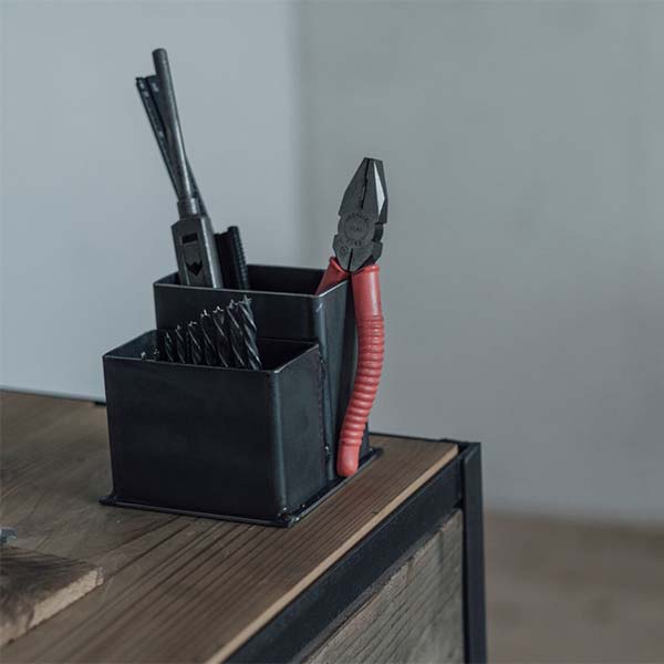 【組立式】Tool Stand 木製ツールスタンド M ニス仕上げ ●匿名配送● Amazon | [サンニシムラ]卓上木製工具台(小) ツールスタンド