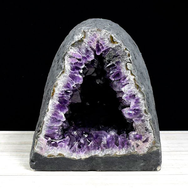 大人気 ミニサイズ アメジストドーム 約5.02kg カペーラ ジオード