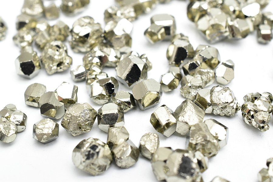 パイライト (約200gセット:Sサイズ) 黄鉄鉱 AAAAA さざれ 原石 天然石