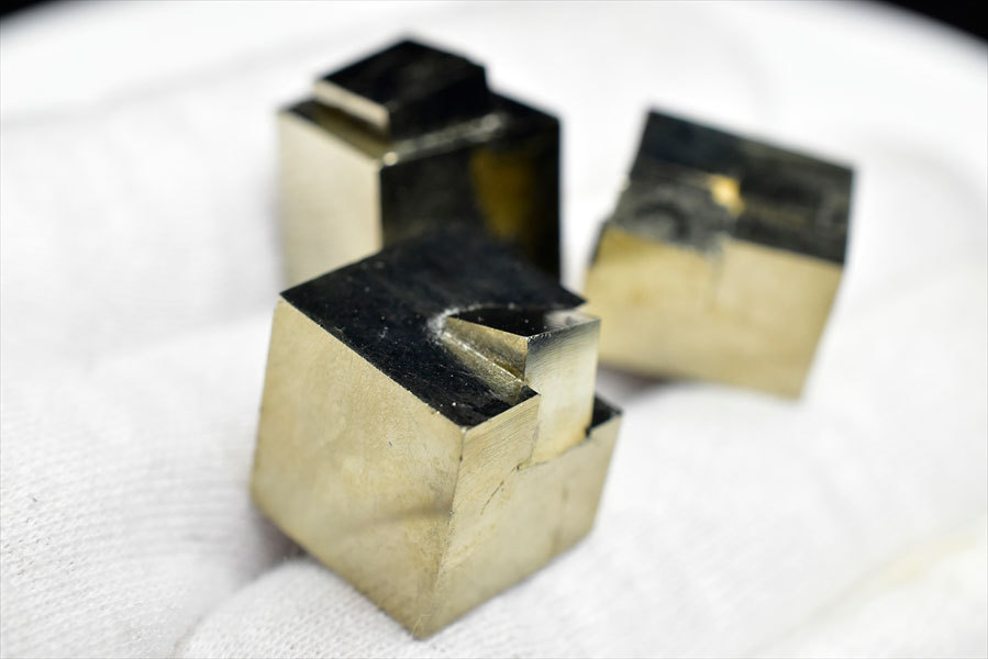 キュービックパイライト マルチピース キューブ 結晶 立方体