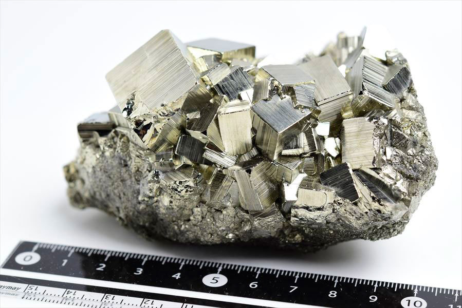パイライト 黄鉄鉱 (約760g) クラスター 原石 ペルー ラクラカンチャ 