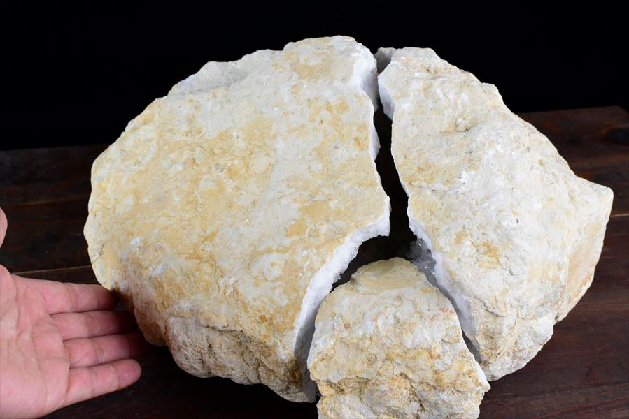 水晶 カルサイト ジオード (約11.4kg) 3分割 晶洞 原石 モロッコ