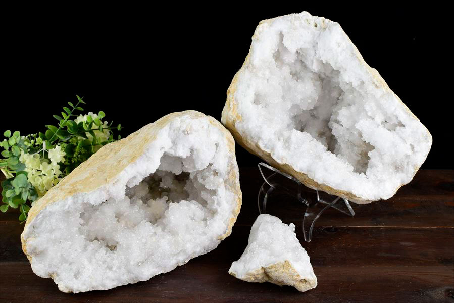 水晶 カルサイト ジオード (約11.4kg) 3分割 晶洞 原石 モロッコ