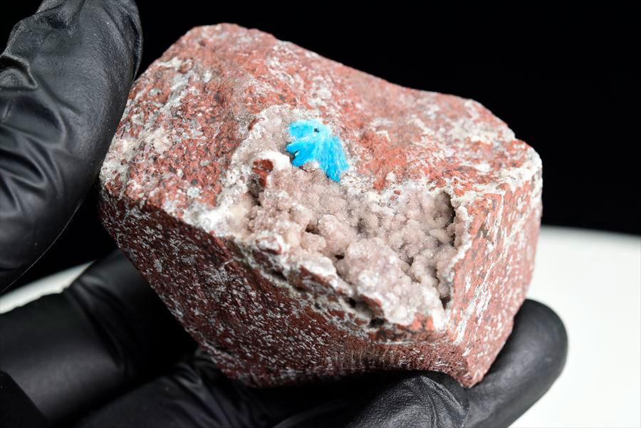 カバンサイト カバンシ石 結晶 原石 母岩付き (約141.8g) インド