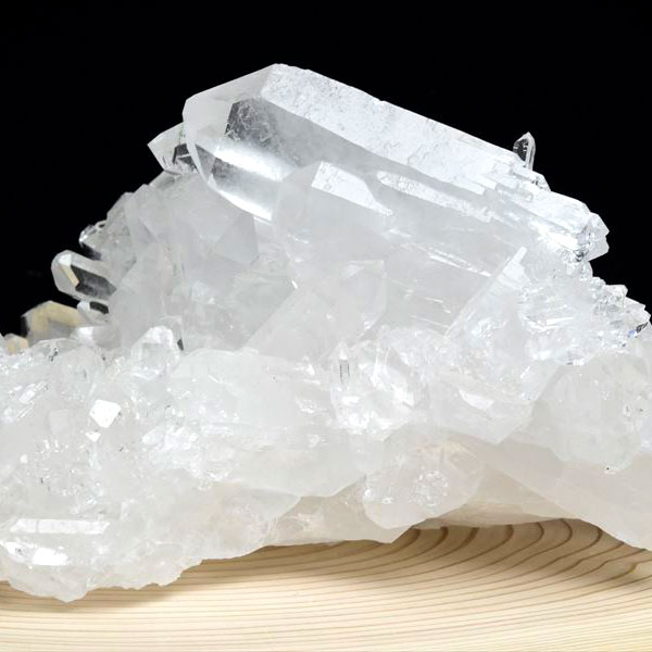 水晶 クラスター (約705.5g) 原石 ブラジル コリント産 ブラジル産 群