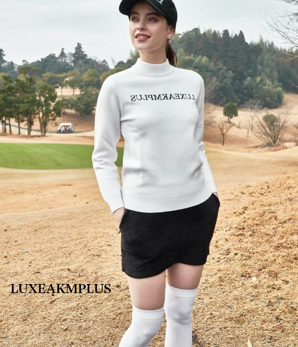 LUXEAKMPLUS リュクスエイケイエムプラス フロントロゴモックネックニット 長袖 セーター レディース ゴルフ GOLF スポーツ ブランド おしゃれ