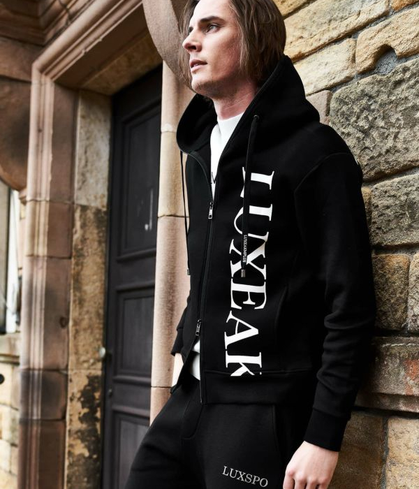 AKM LUXE パーカー LUXE AKM PLUS - ロゴスウェットジップパーカー | ジップアップ