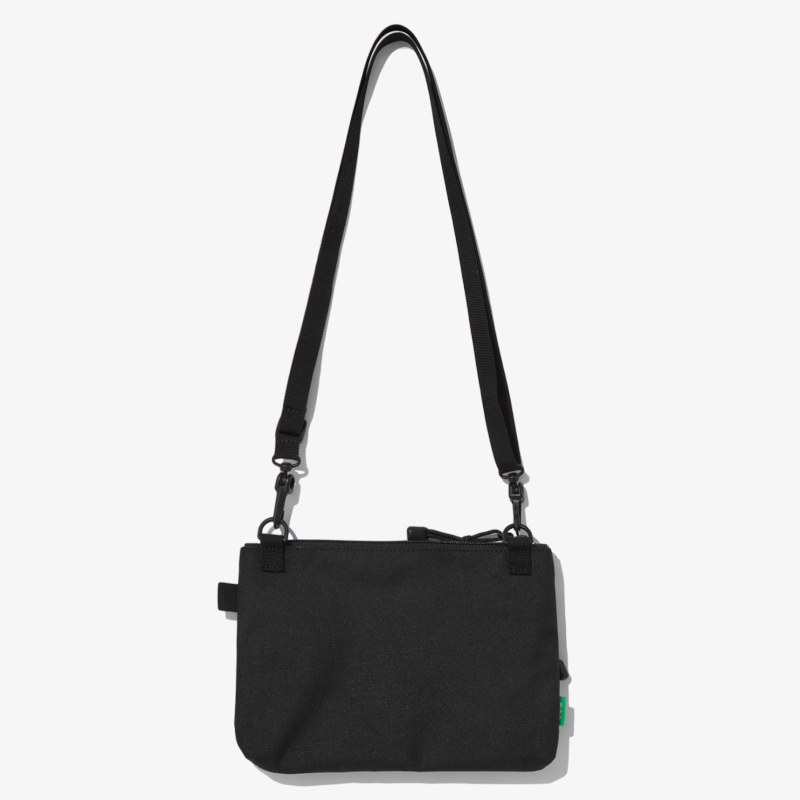 【新品未使用】THE NORTH FACE CAMP CROSS BAG New THE NORTH FACE INSULATED CAMP CROSS BAG SMALL NN2PP11AC