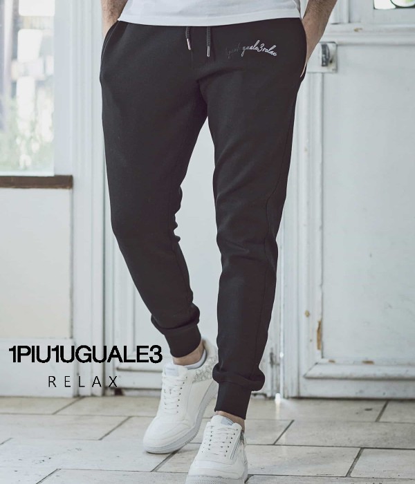 1PIU1UGUALE3 RELAX(ウノピゥウノウグァーレトレ)グラデーションロゴロングパンツ メンズ カジュアル スポーツ ルームウェア 部屋着 運動 春夏 フルレングス スリム 細身 ブランド おしゃれ ベージュ ブラック ギフト プレゼント S-XXL usb-22100w-1.jpg