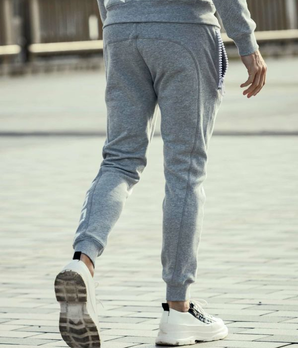 1PIU1UGUALE3 RELAX ウノピゥウノウグァーレトレ リラックス 縦ロゴスウェットパンツ メンズ カジュアル ジョガーパンツ | 1PIU1UGUALE3 RELAX | 12