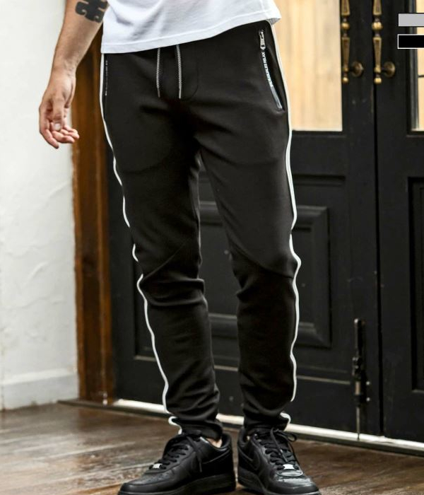 1PIU1UGUALE3 RELAX ウノピゥウノウグァーレトレ リラックス