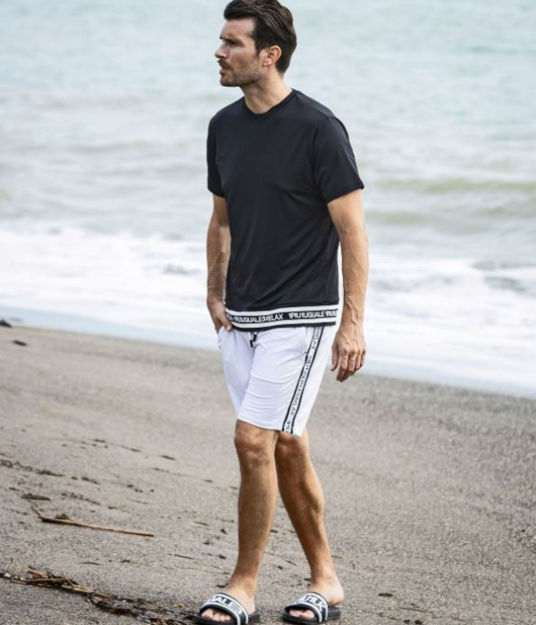 1PIU1UGUALE3 RELAX ウノピゥウノウグァーレトレ リラックス サイド