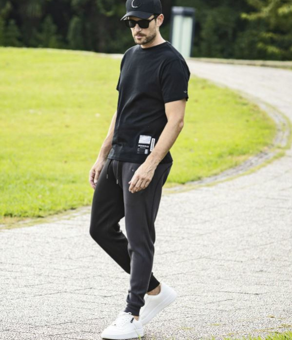 1PIU1UGUALE3 RELAX ウノピゥウノウグァーレトレ リラックス