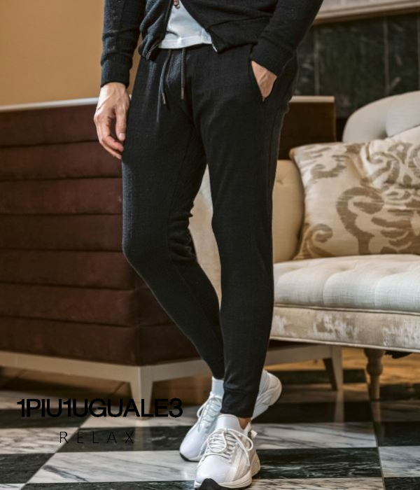 1PIU1UGUALE3 RELAX ウノピゥウノウグァーレトレ リラックス ブラック