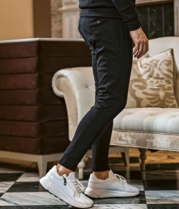 1PIU1UGUALE3 RELAX ウノピゥウノウグァーレトレ リラックス ブラック