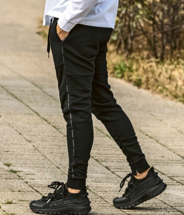 1PIU1UGUALE3 RELAX ウノピゥウノウグァーレトレ リラックス パイピングロゴワイドスピンドルジョガーパンツ スウェット メンズ ジャージ カジュアル スポーツ | 1PIU1UGUALE3 RELAX | 04