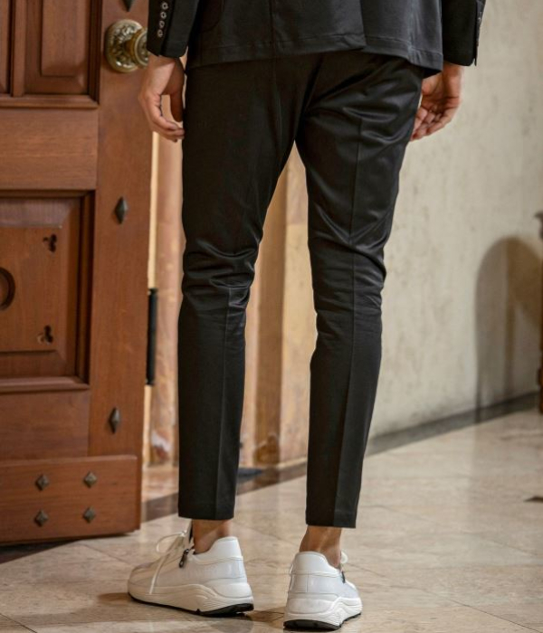 1PIU1UGUALE3 RELAX ウノピゥウノウグァーレトレ リラックス ブライト