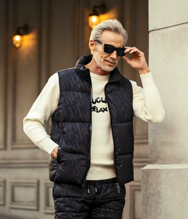 1PIU1UGUALE3 RELAX ウノ ピュ ウノ ウグァーレ トレ リラックス