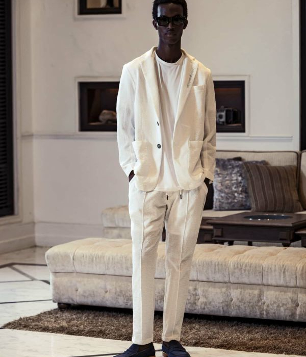 1PIU1UGUALE3 RELAX ウノピゥウノウグァーレトレ リラックス クレープ