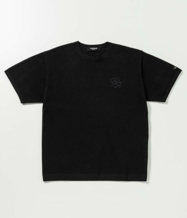 1PIU1UGUALE3 RELAX ウノピゥウノウグァーレトレ リラックス ロゴ