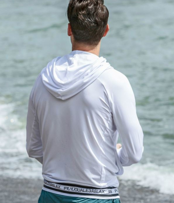 1PIU1UGUALE3 RELAX ウノピゥウノウグァーレトレ リラックス ヘムロゴ