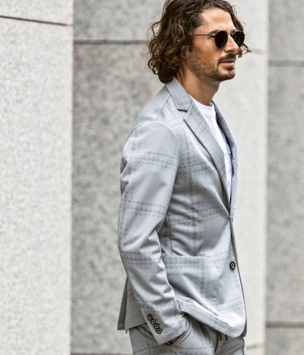 1PIU1UGUALE3 RELAX ウノピゥウノウグァーレトレ リラックス