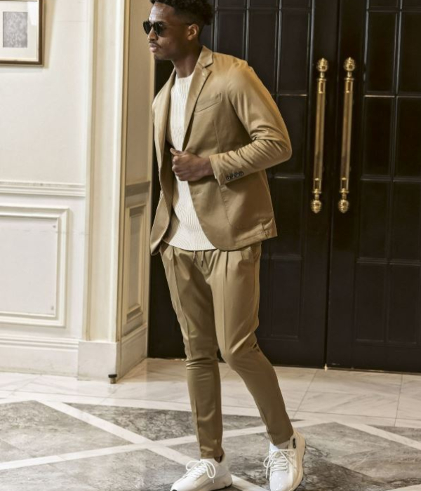 1PIU1UGUALE3 RELAX ウノピゥウノウグァーレトレ リラックス ブライト