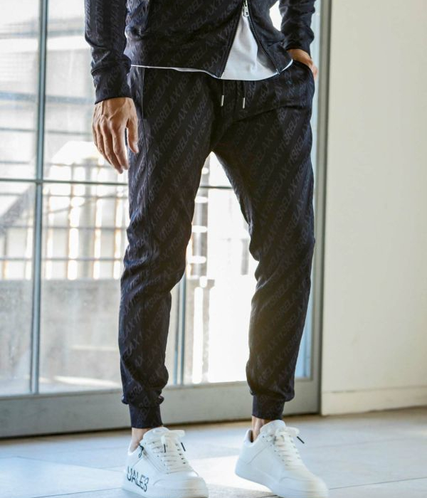 1PIU1UGUALE3 RELAX ウノピゥウノウグァーレトレ リラックス 総柄