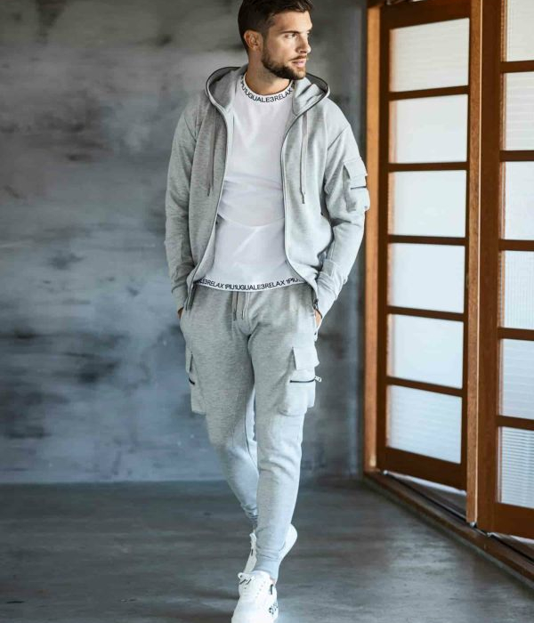 美品 1piu1uguale3 スウェット 上下セットアップ M 送料無料 1PIU1UGUALE3 RELAX セットアップ 上下セット スポーツ カジュアル