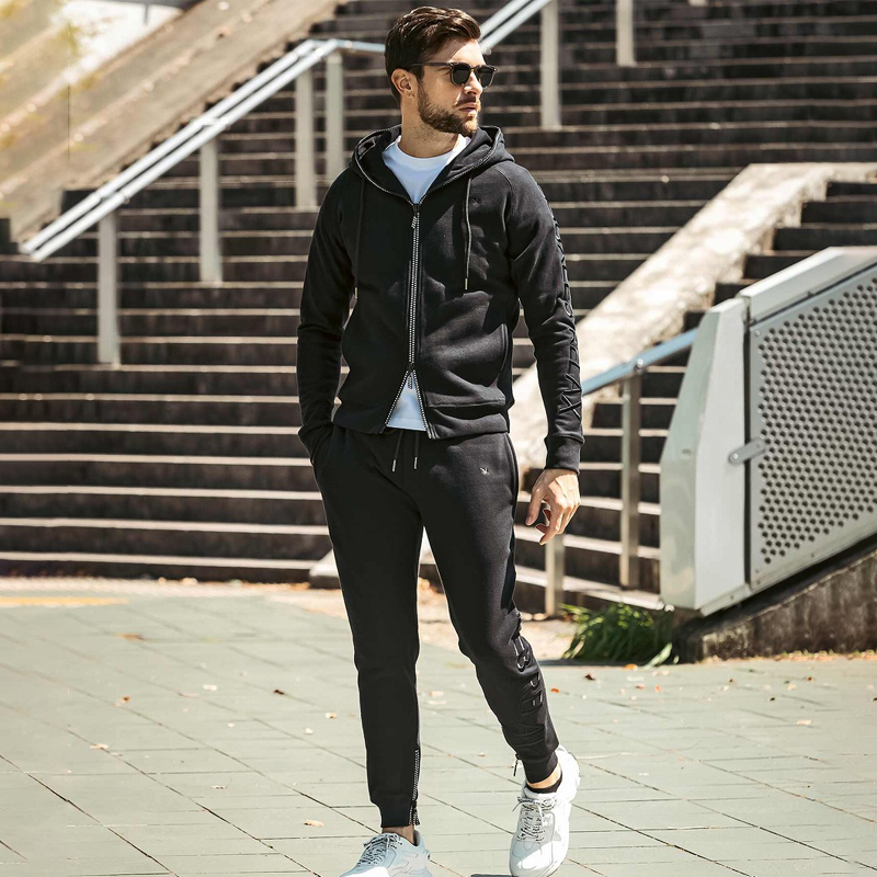 1PIU1UGUALE3 RELAX ウノピゥウノウグァーレトレ リラックス