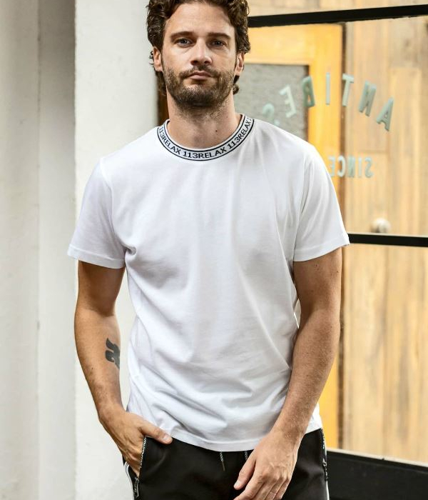 1PIU1UGUALE3 RELAX ウノピゥウノウグァーレトレ リラックス ネックロゴTシャツ メンズ 半袖 カットソー カジュアル スポーツ インナー | 1PIU1UGUALE3 RELAX | 01