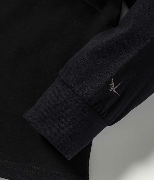 1PIU1UGUALE3 RELAX ウノピゥウノウグァーレトレ リラックス フェイクレザーロゴTシャツ メンズ ロンT アップリケ 長袖 カットソー カジュアル | 1PIU1UGUALE3 RELAX | 09