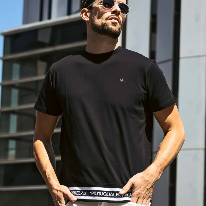 【1PIU1UGUALE3 RELAX】裾ロゴ 半袖 Tシャツ 1PIU1UGUALE3 RELAX 裾ロゴ半袖Tシャツ | ウノピゥウノウグァー