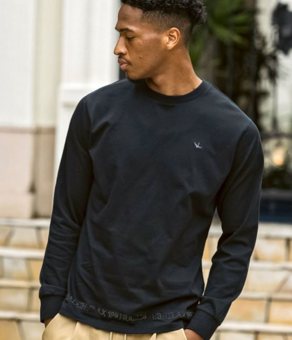 1PIU1UGUALE3 ロンT 1PIU1UGUALE3 RELAX ウノピゥウノウグァーレトレ 総柄バックプリント