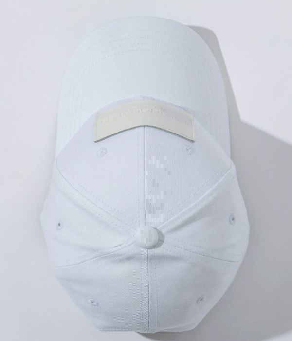 1PIU1UGUALE3 RELAX ウノピゥウノウグァーレトレ リラックス レザー