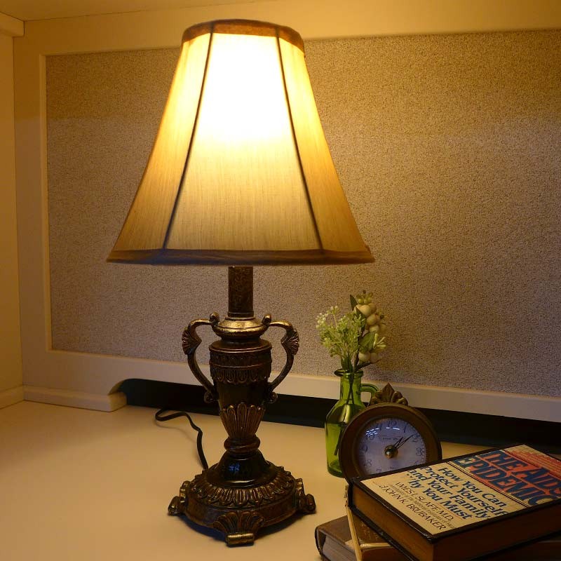 テーブルランプ ミニランプ スタンドライト アンティーク ランプ クラシック ライト テーブルライト LED 照明 おしゃれ かわいい ME38281