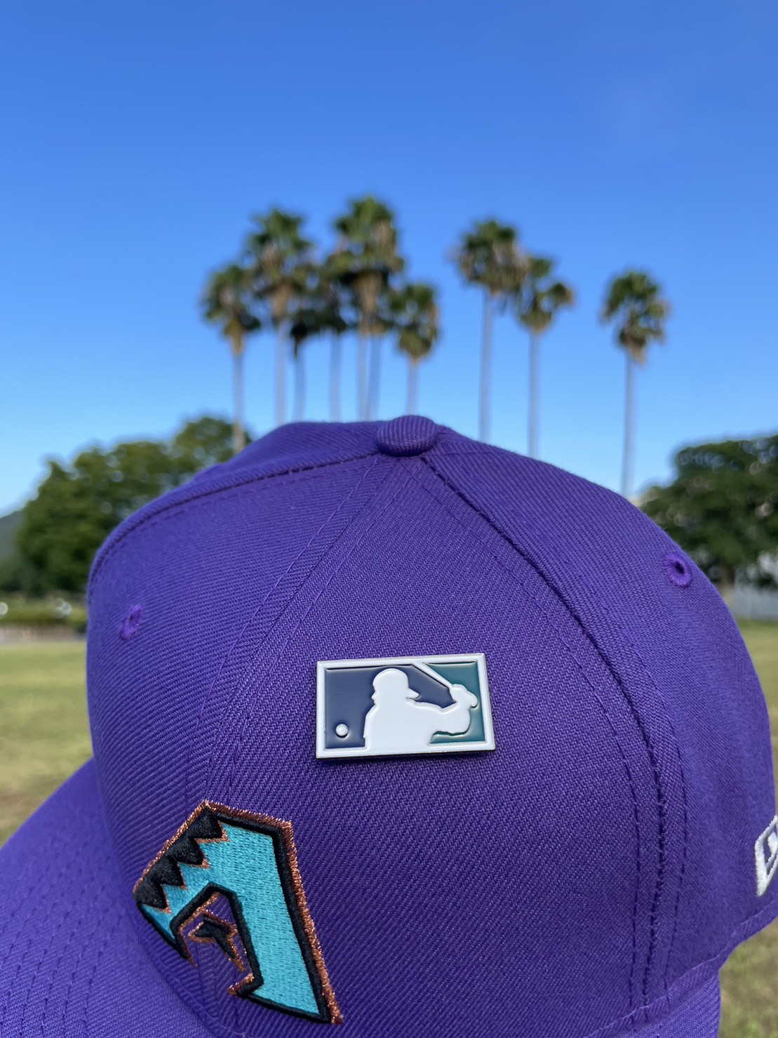 【メール便対応】Exclusive Custom "Batter Man" Pins エクスクルーシブ カスタム "バッターマン" ピンズ |  | 01