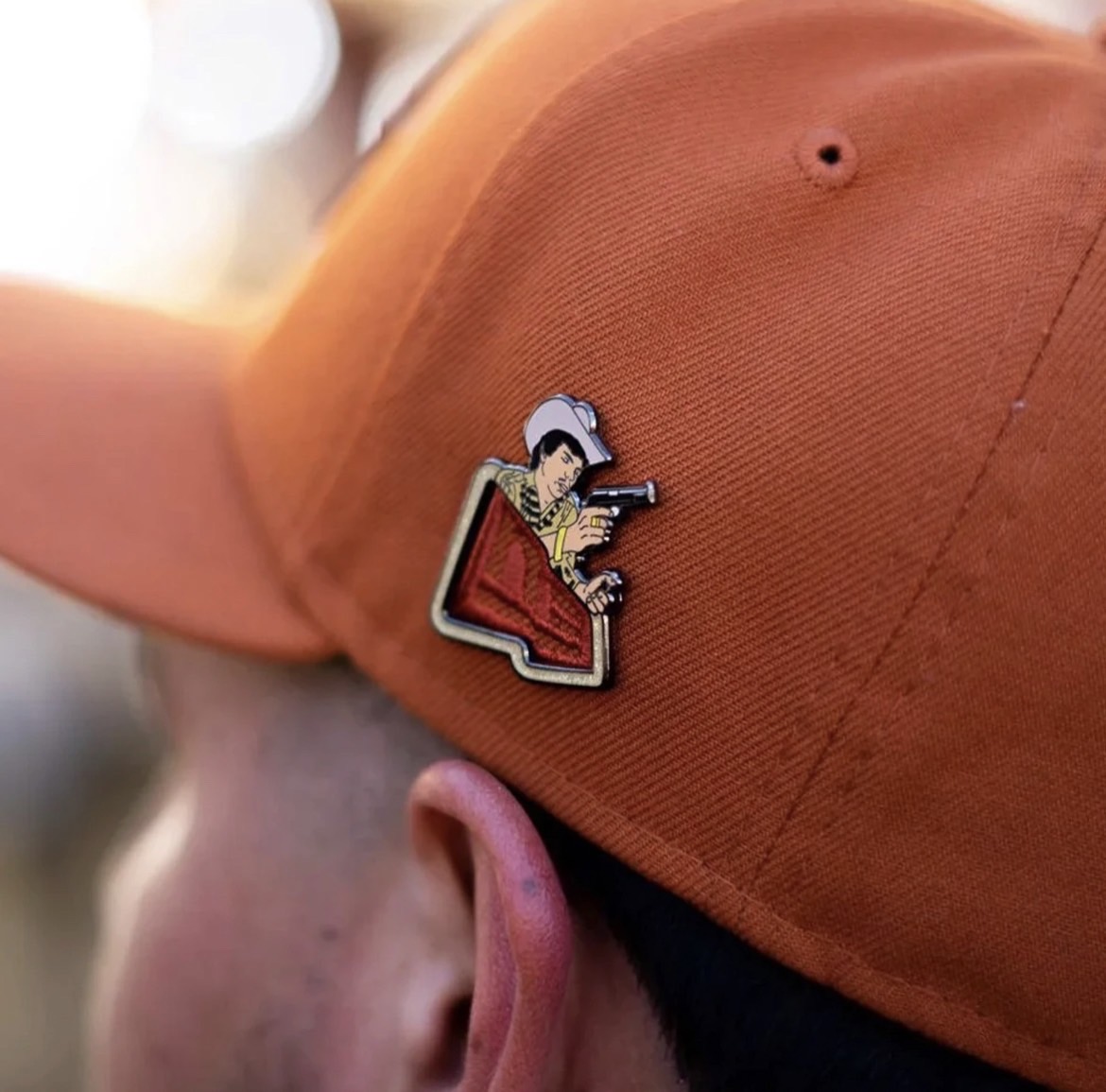 【メール便対応】Exclusive Custom ""Chalino"" Pins エクスクルーシブ カスタム ニューエラ NEロゴ用 ピンズ |  | 01