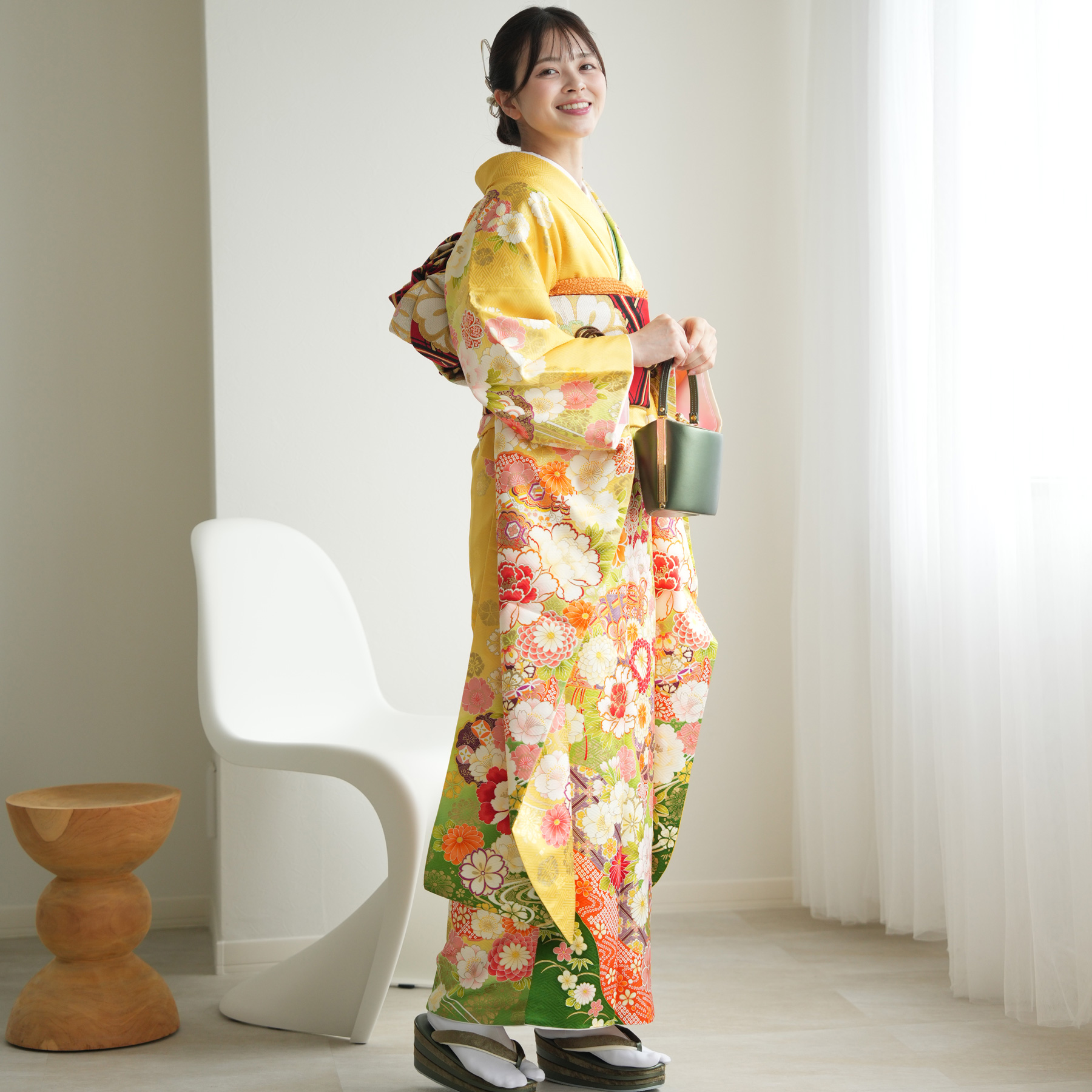 振袖フルセット　1120 正絹振袖　華やか花柄　黄色 振袖フルセット 1120 正絹振袖 華やか花柄 黄色 振袖フルセット 1120