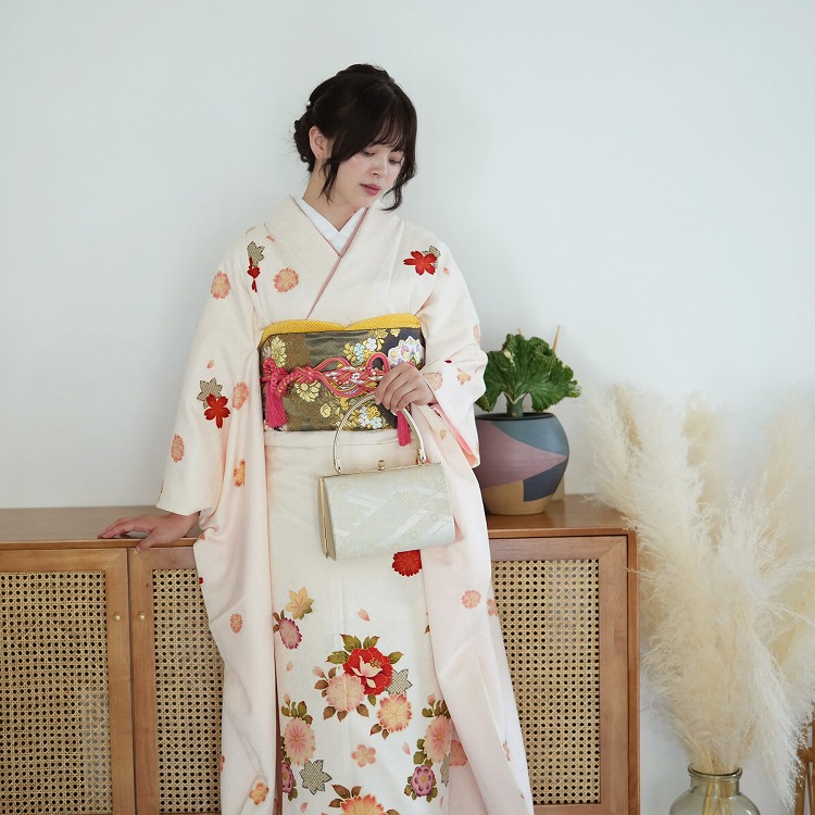 振袖 レンタル 成人式 21点セット レトロ 古典 成人式セット 結婚式 結納 前撮り 正絹 乳白に可憐なレトロ花_6