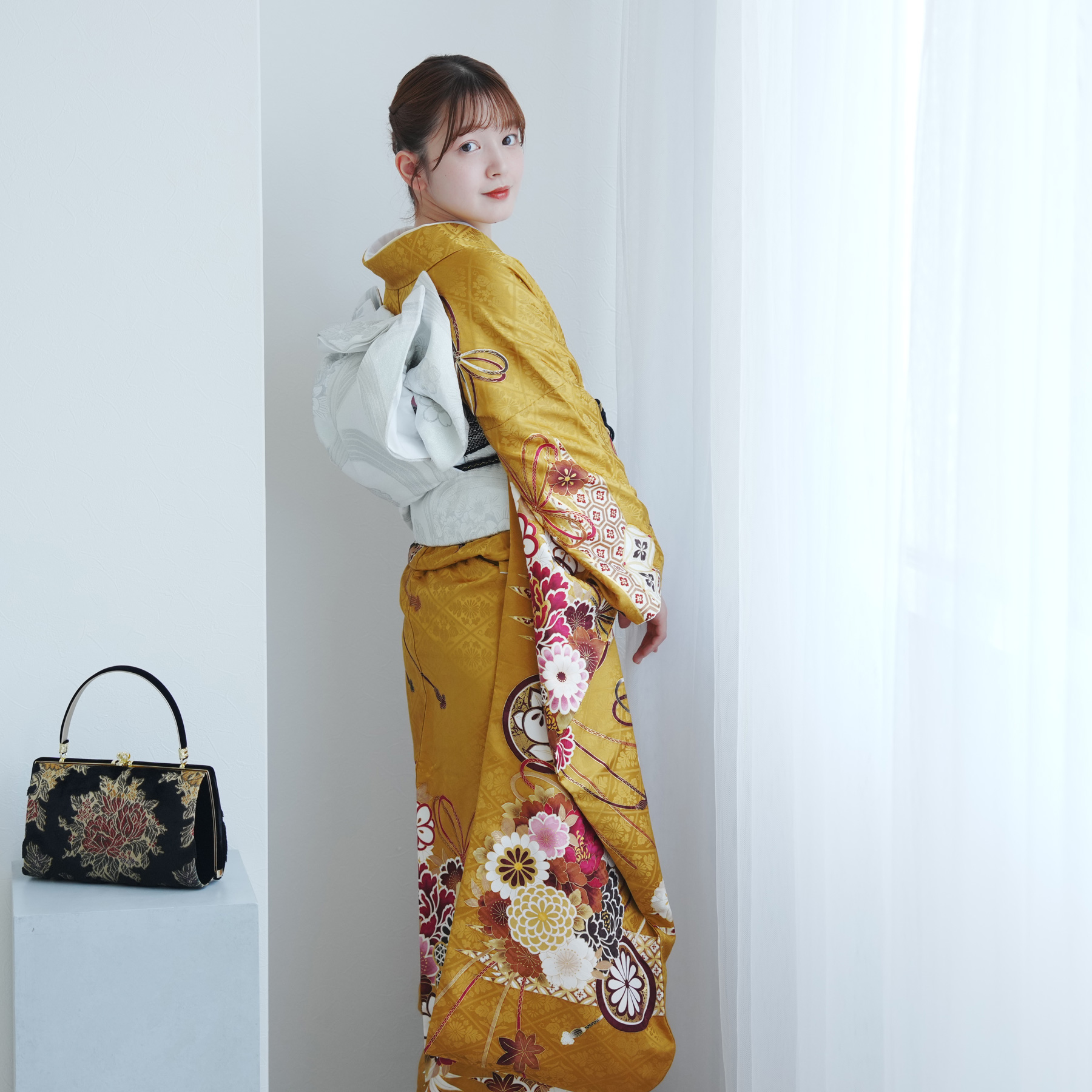 レンタル 振袖 正絹着物+袋帯 21点セット 絵羽 芥子色に古典花結び