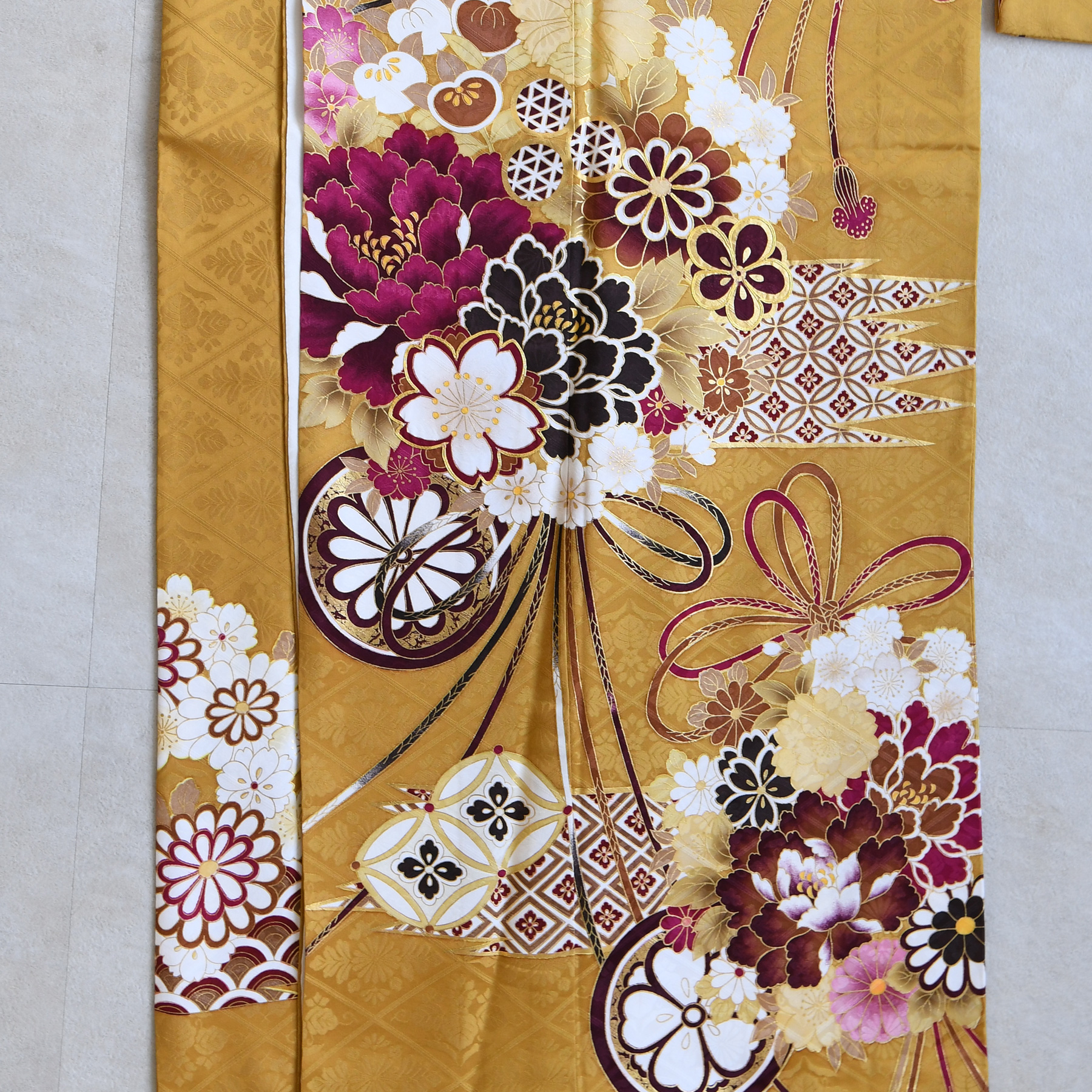 レンタル 振袖 正絹着物+袋帯 21点セット 絵羽 芥子色に古典花結び