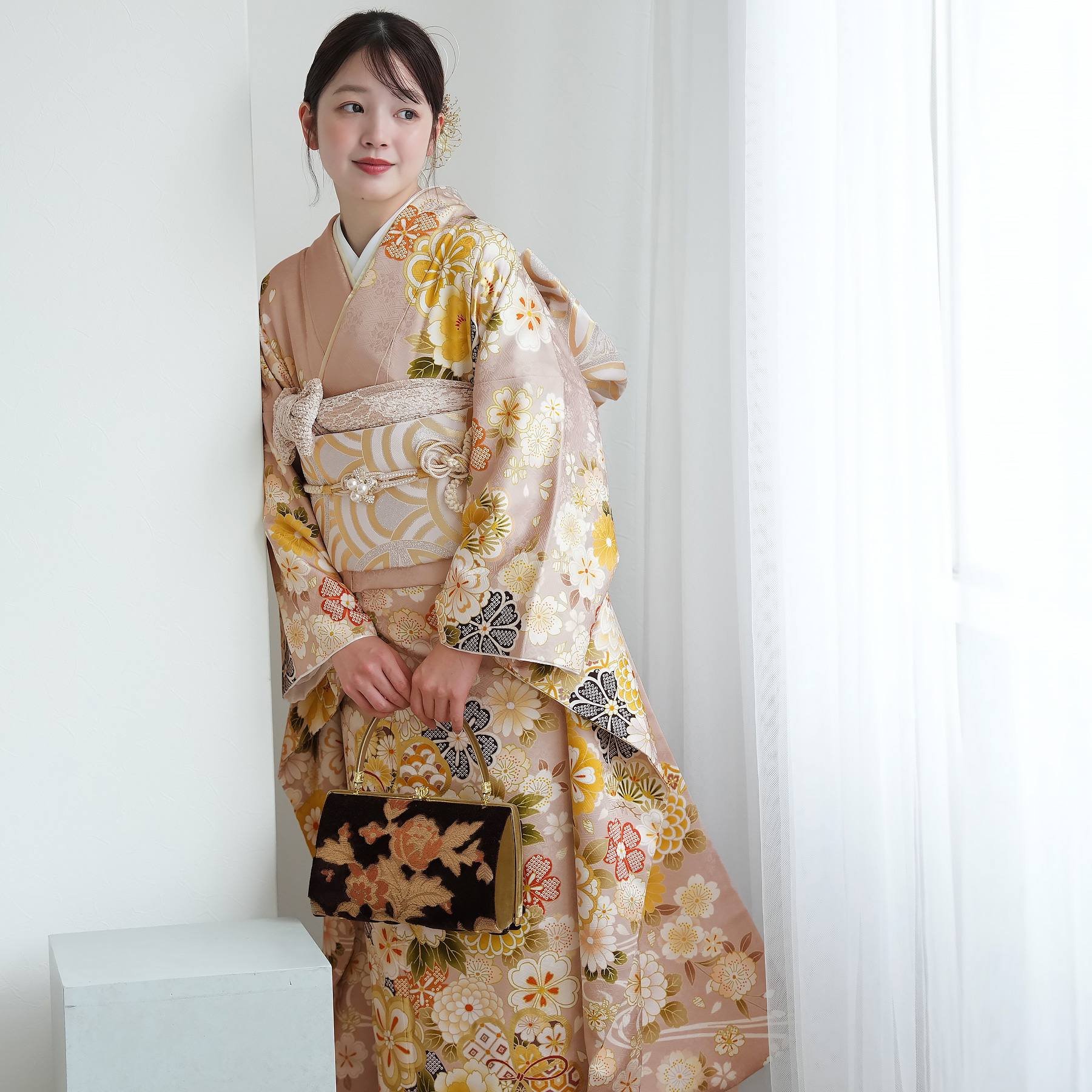 レンタル 振袖 成人式 正絹 くすみピンクに古典花づくし 結婚式 前撮り