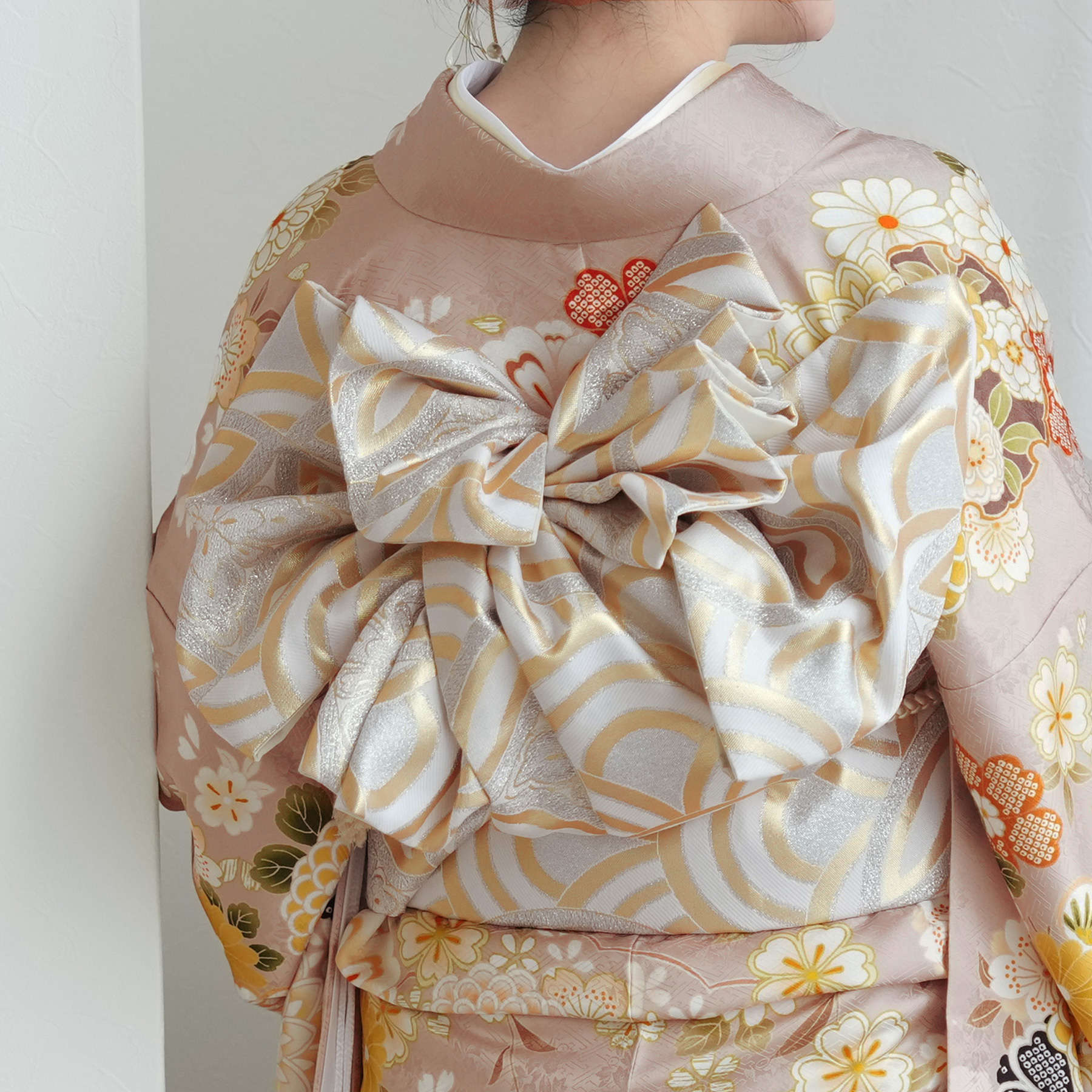レンタル 振袖 成人式 正絹 くすみピンクに古典花づくし 結婚式 前撮り