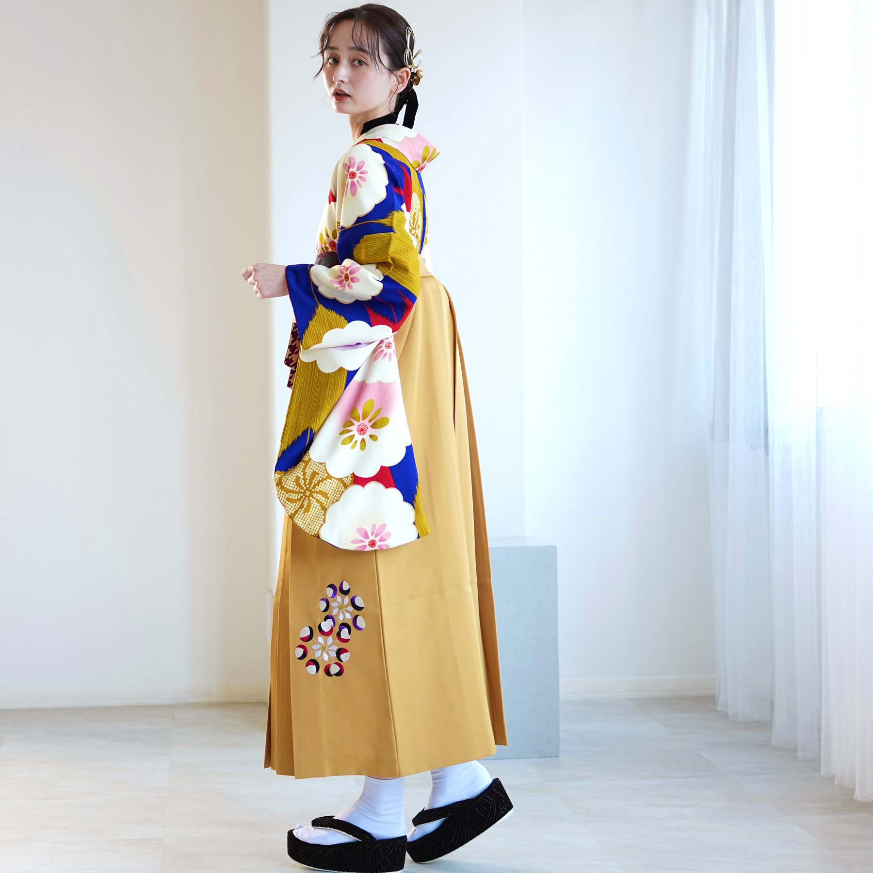 袴 レンタル 卒業式 2尺袖着物 17点セット 紅一点 レトロ モダン 袴