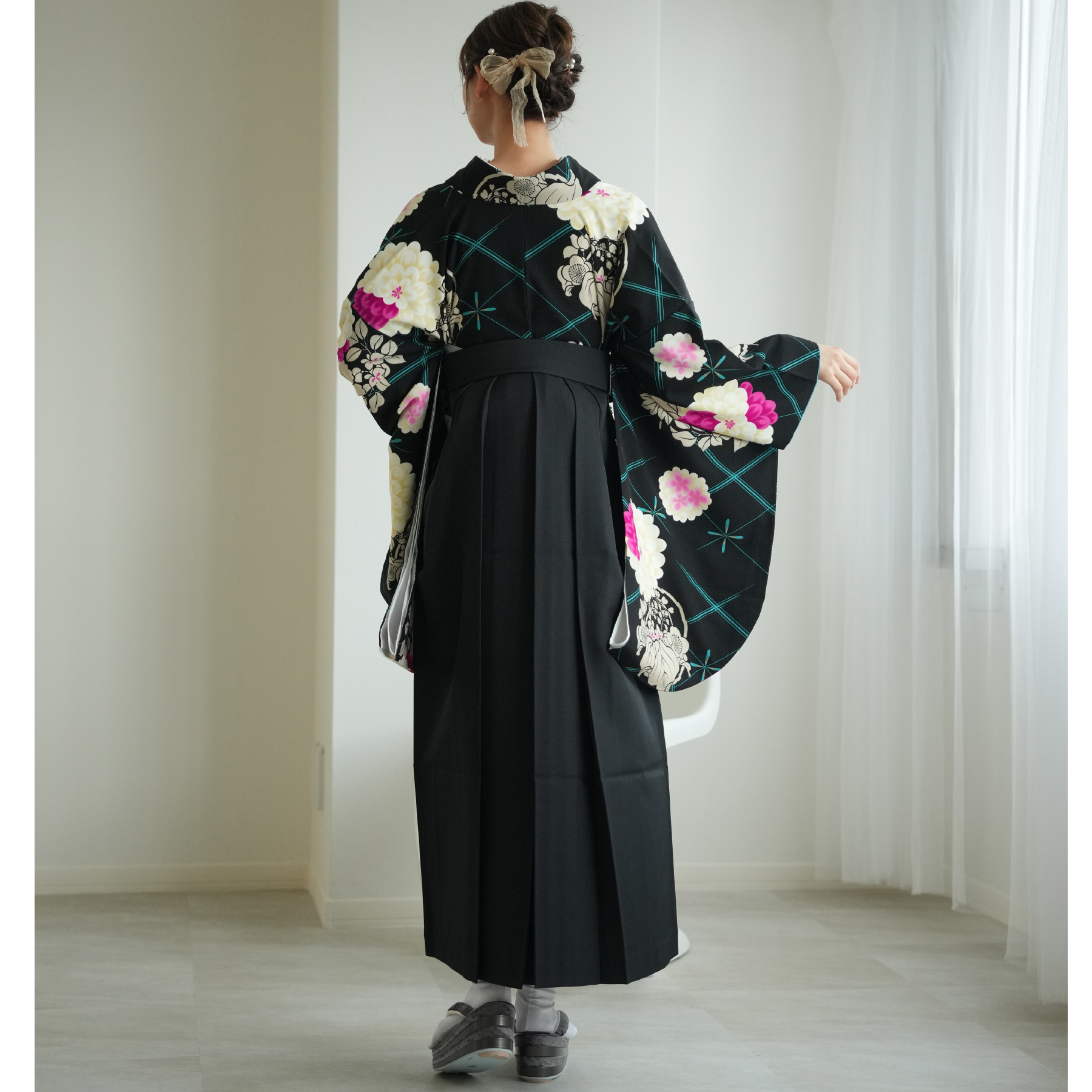 二尺袖 着物 袴フルセット 紅一点 ショート丈 袴変更可能 NO34488 袴 レンタル 卒業式 二尺袖着物 17点セット 紅一点 古典 レトロ 袴